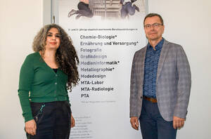 Maryam Stibenz, stellv. Schulleiterin, und Norbert Forstmann, Schulleiter am Lette Verein Berlin. Foto: Jacqueline Lorenz