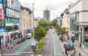 Die Schloßstraße von der Joachim-Tiburtius-Brücke aus gesehen.