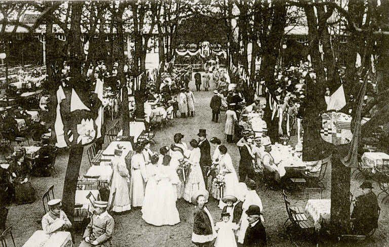 Der Garten der Schlossbrauerei um 1908. Archiv: Museen Tempelhof-Schöneberg