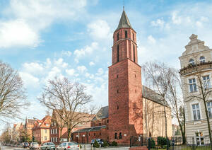 Kirche St. Annen im Gardeschützenweg.