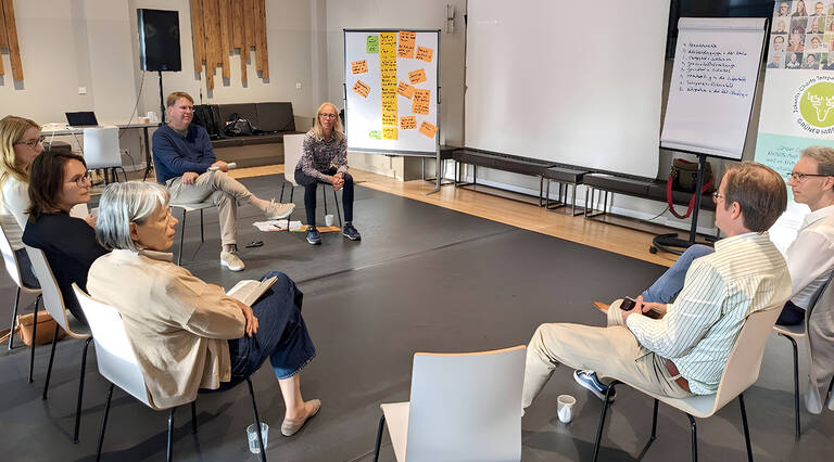 In der Gilka Remise wurde lebhaft diskutiert. Foto: cK