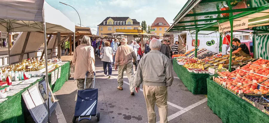 Markt auf dem Kranoldplatz.